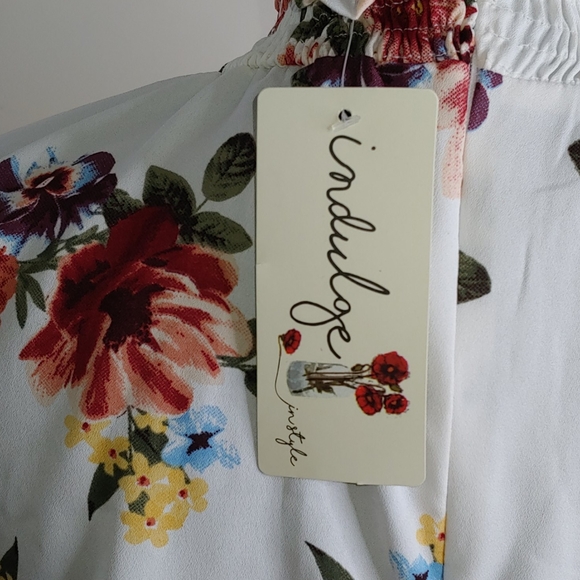 Indulge In Style Floral Dress - Picture 9 of 10